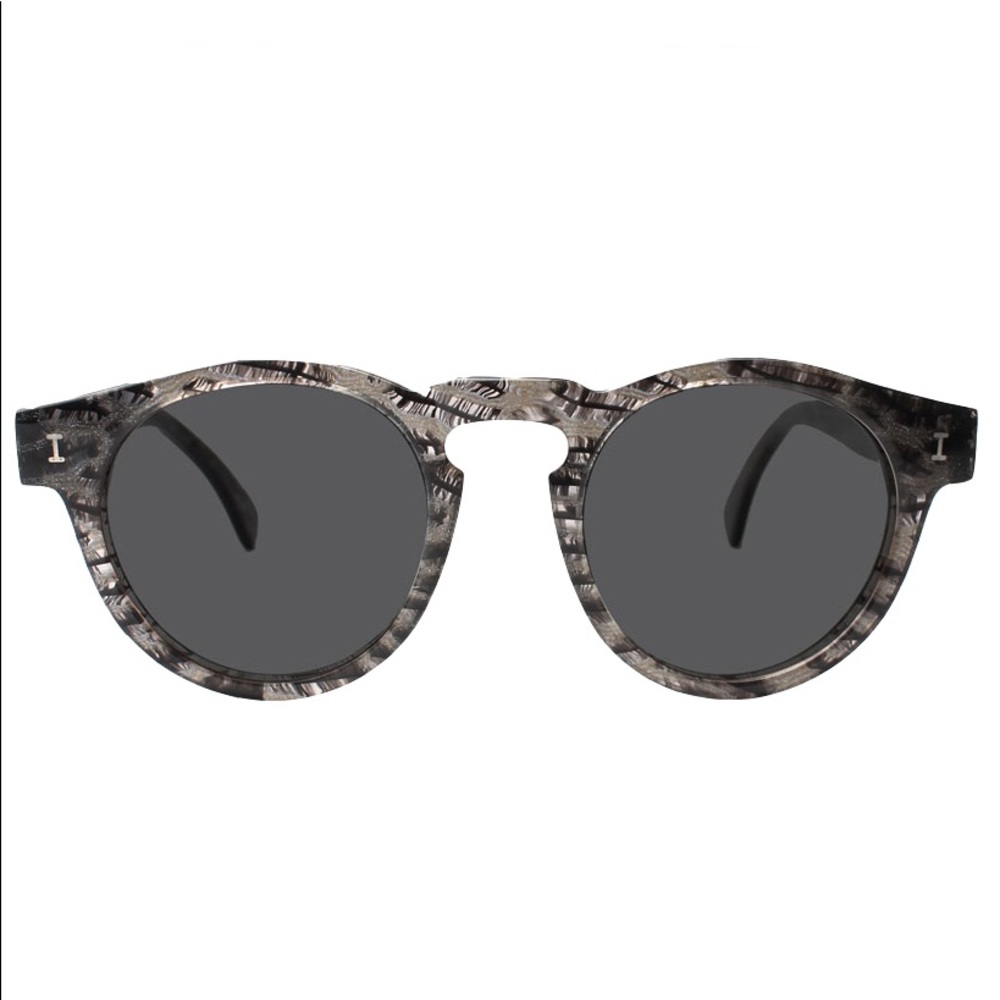 NWT Illesteva Leonard Black Glitter Sunglasses